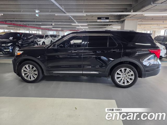 Ford Explorer 2021 — photo 6