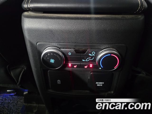 Ford Explorer 2021 — photo 9