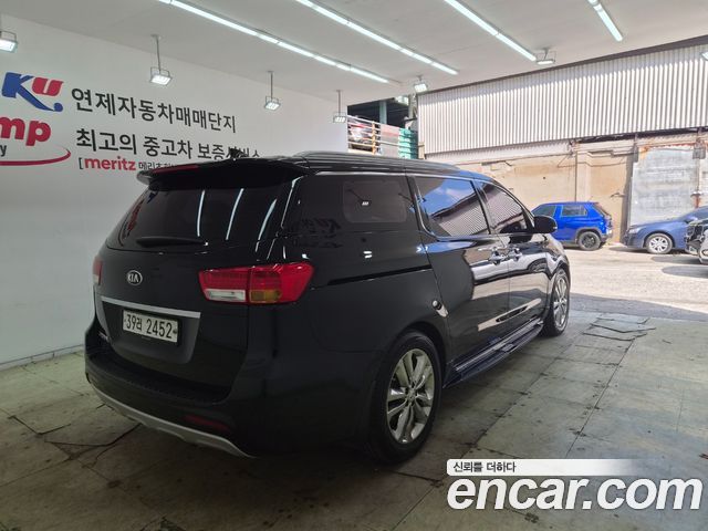 Kia Canival 2018 — photo 5