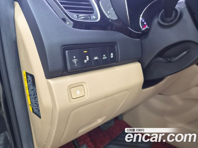 Kia Canival 2018 — photo 13