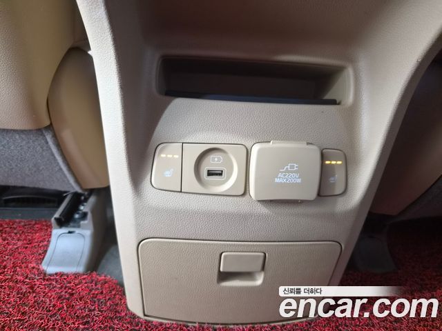 Kia Canival 2018 — photo 14