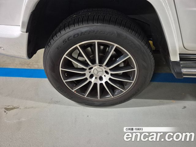 Mercedes-Benz G-Class 2024 — photo 19