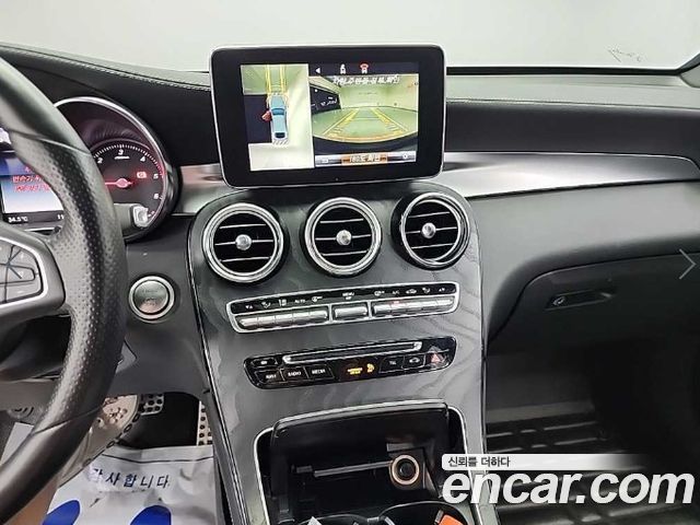 Mercedes-Benz GLC-Class 2017 — photo 10