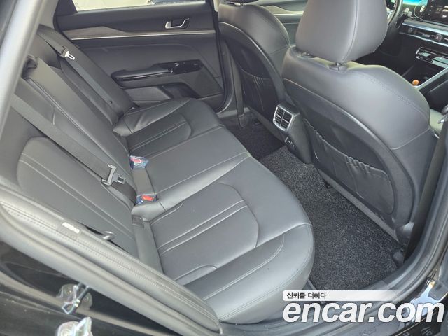 Kia K5 2022 — photo 12