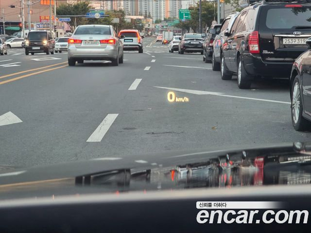 Genesis G90 2019 — photo 17