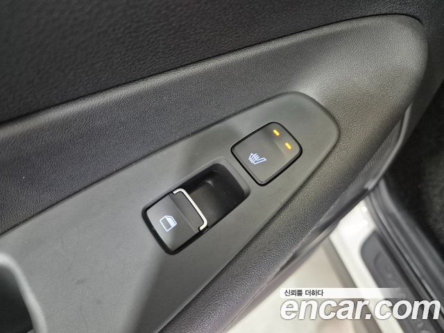 Hyundai Santafe 2022 — photo 17