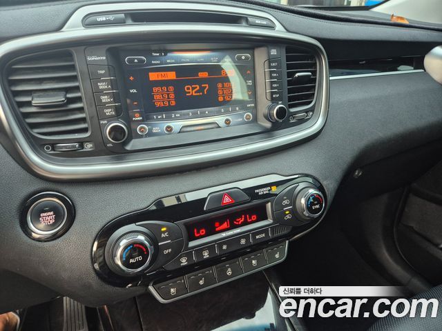 Kia Sorento 2016 — photo 9