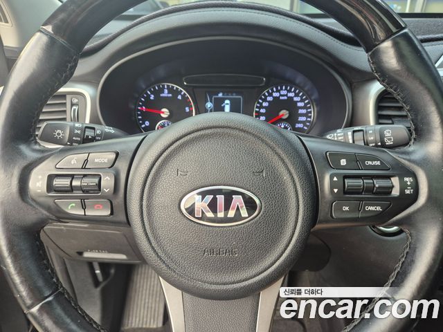 Kia Sorento 2016 — photo 11
