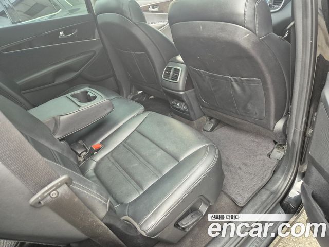 Kia Sorento 2016 — photo 19
