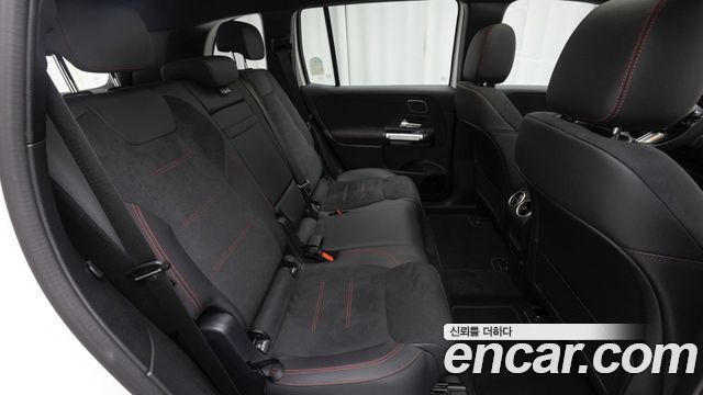 Mercedes-Benz EQB 2026 — photo 10