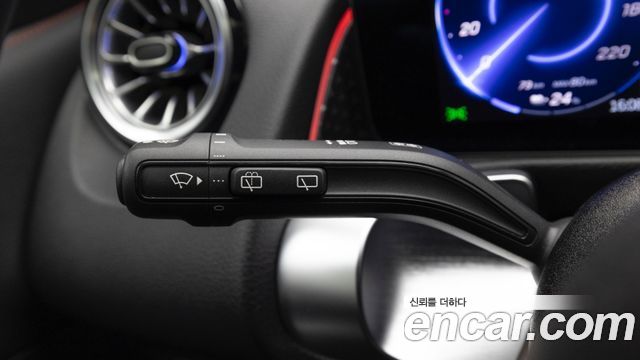 Mercedes-Benz EQB 2026 — photo 18
