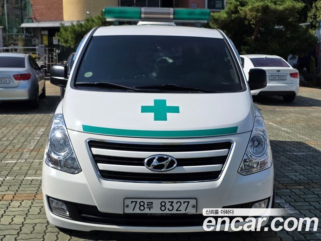 Hyundai Starex 2016 — photo 2