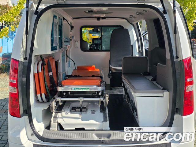 Hyundai Starex 2016 — photo 9
