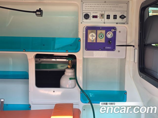 Hyundai Starex 2016 — photo 12