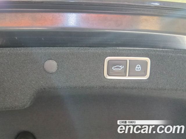 Hyundai Grandeur 2023 — photo 16