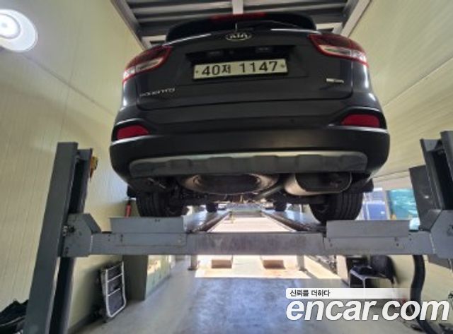 Kia Sorento 2015 — photo 2