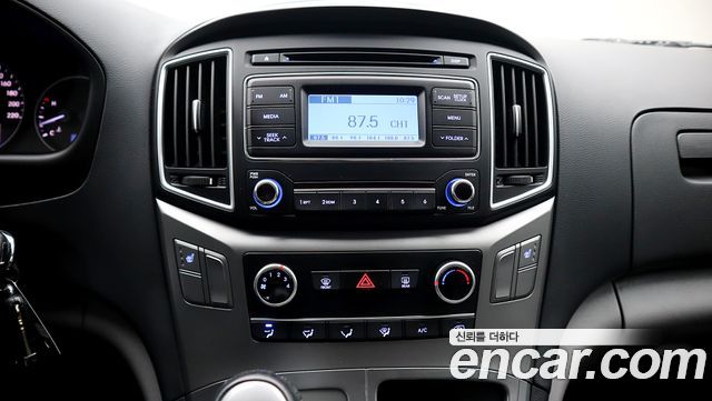 Hyundai Starex 2021 — photo 11