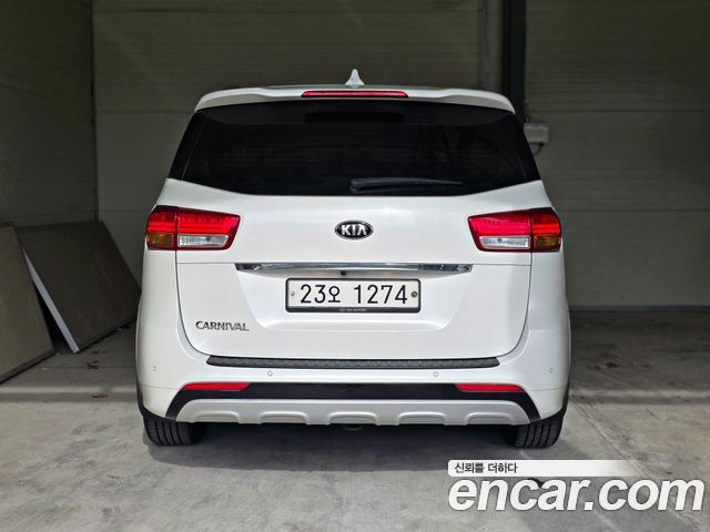 Kia Canival 2018 — photo 5