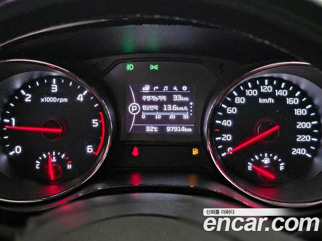 Kia Canival 2018 — photo 18
