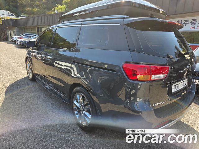 Kia Canival 2018 — photo 5