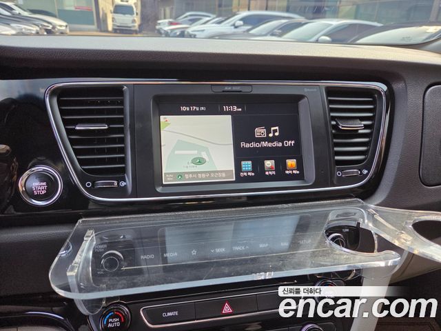 Kia Canival 2018 — photo 11