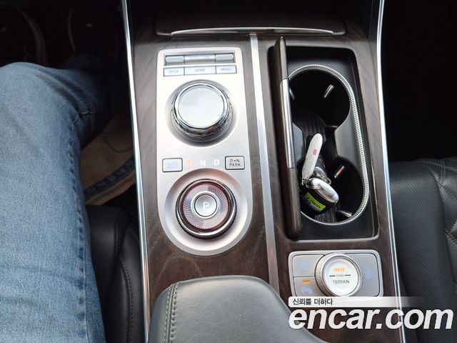 Genesis GV80 2023 — photo 20