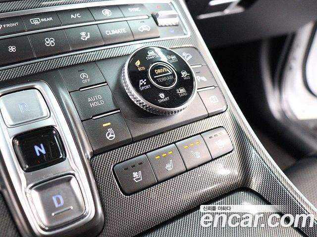 Hyundai Santafe 2023 — photo 12