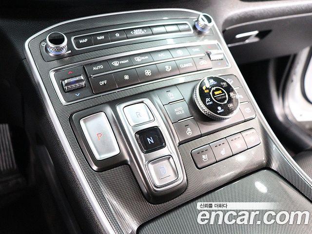 Hyundai Santafe 2023 — photo 13