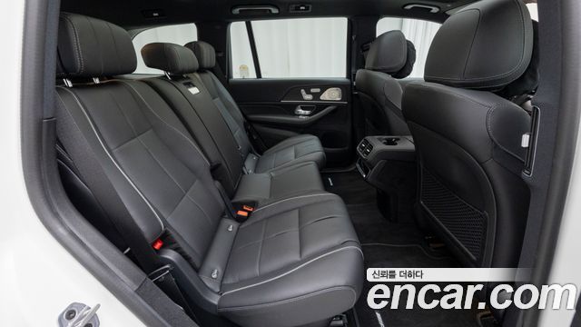 Mercedes-Benz GLS-Class 2026 — photo 10