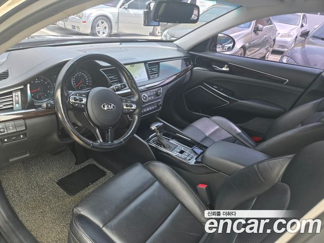 Kia K7 2019 — photo 11