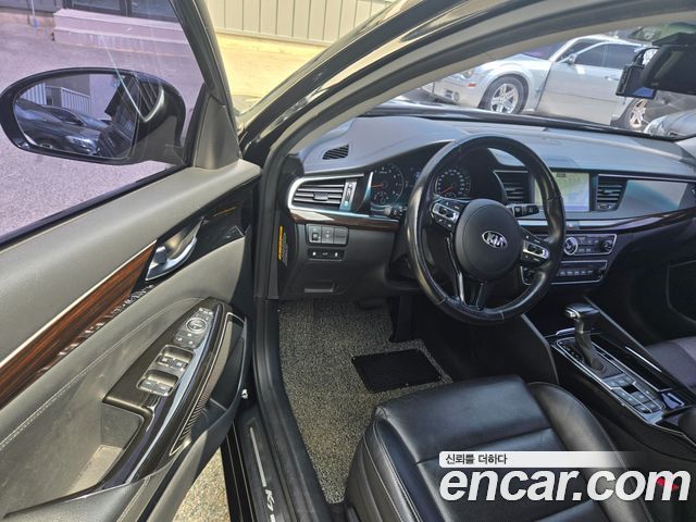 Kia K7 2019 — photo 12