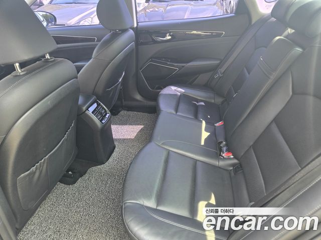 Kia K7 2019 — photo 13