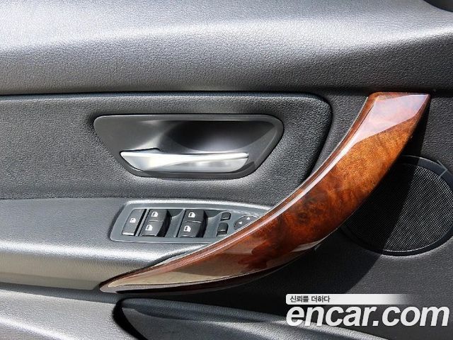 BMW 3-Series 2015 — photo 12