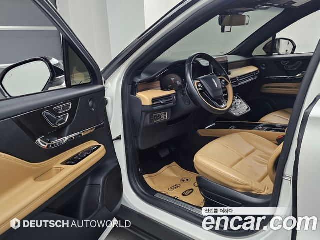 Lincoln Corsair 2022 — photo 11