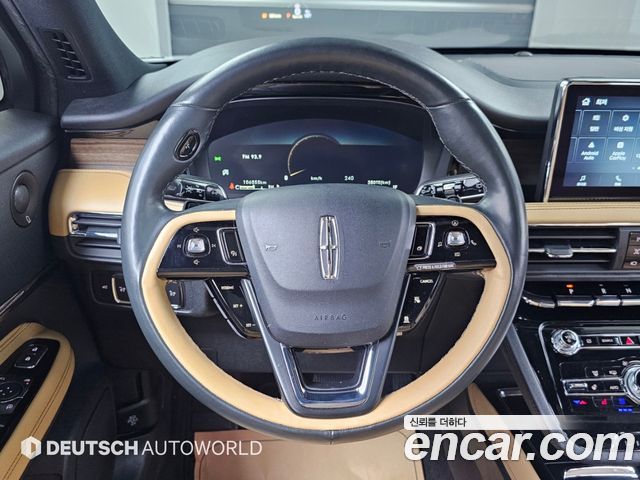 Lincoln Corsair 2022 — photo 13