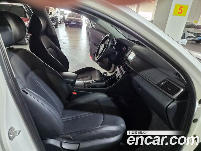 Kia K5 2018 — photo 7