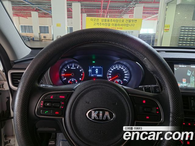 Kia K5 2018 — photo 9