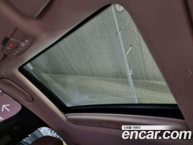 Mercedes-Benz E-Class 2019 — photo 13