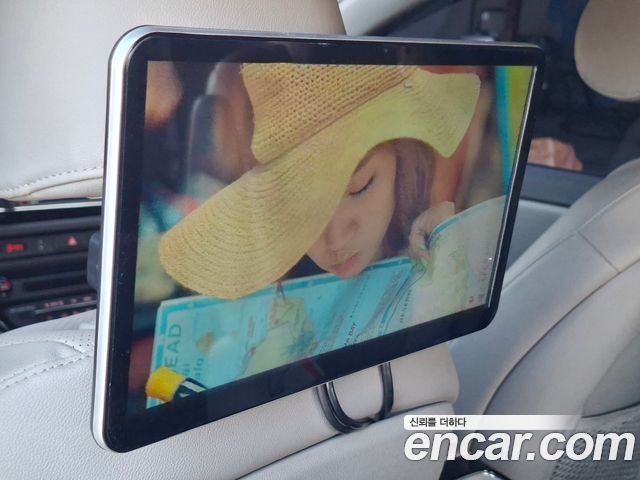 Kia Canival 2015 — photo 7