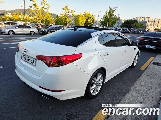 Kia K5 2011 — photo 5