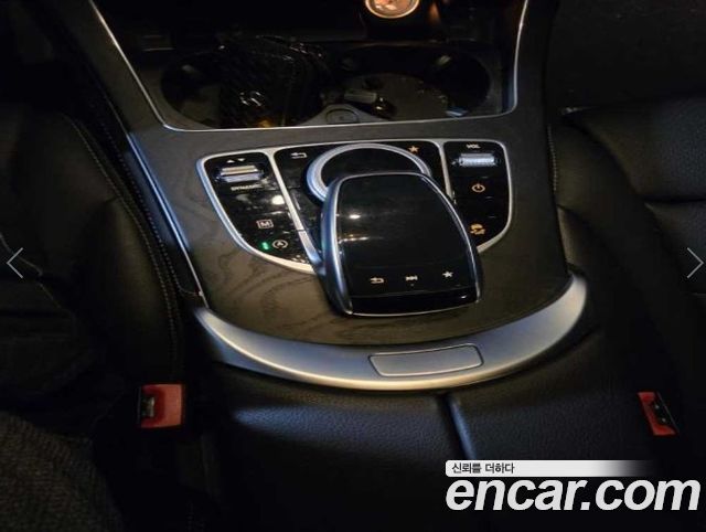 Mercedes-Benz GLC-Class 2019 — photo 13