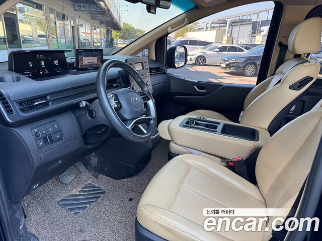 Hyundai Staria 2022 — photo 7