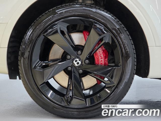 Bentley Bentayga 2024 — photo 5