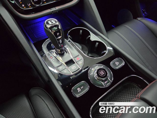 Bentley Bentayga 2024 — photo 9