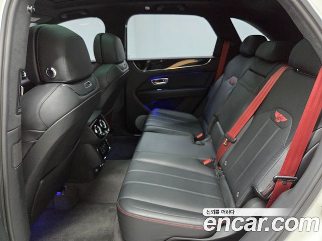 Bentley Bentayga 2024 — photo 13