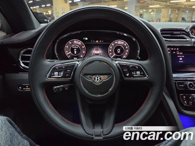 Bentley Bentayga 2024 — photo 17