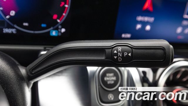 Mercedes-Benz GLB-Class 2026 — photo 19