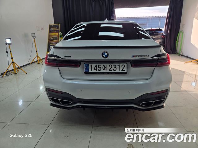 BMW 7-Series 2022 — photo 4