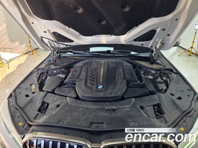 BMW 7-Series 2022 — photo 17