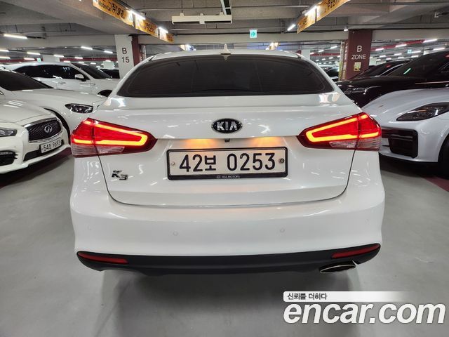Kia K3 2017 — photo 3